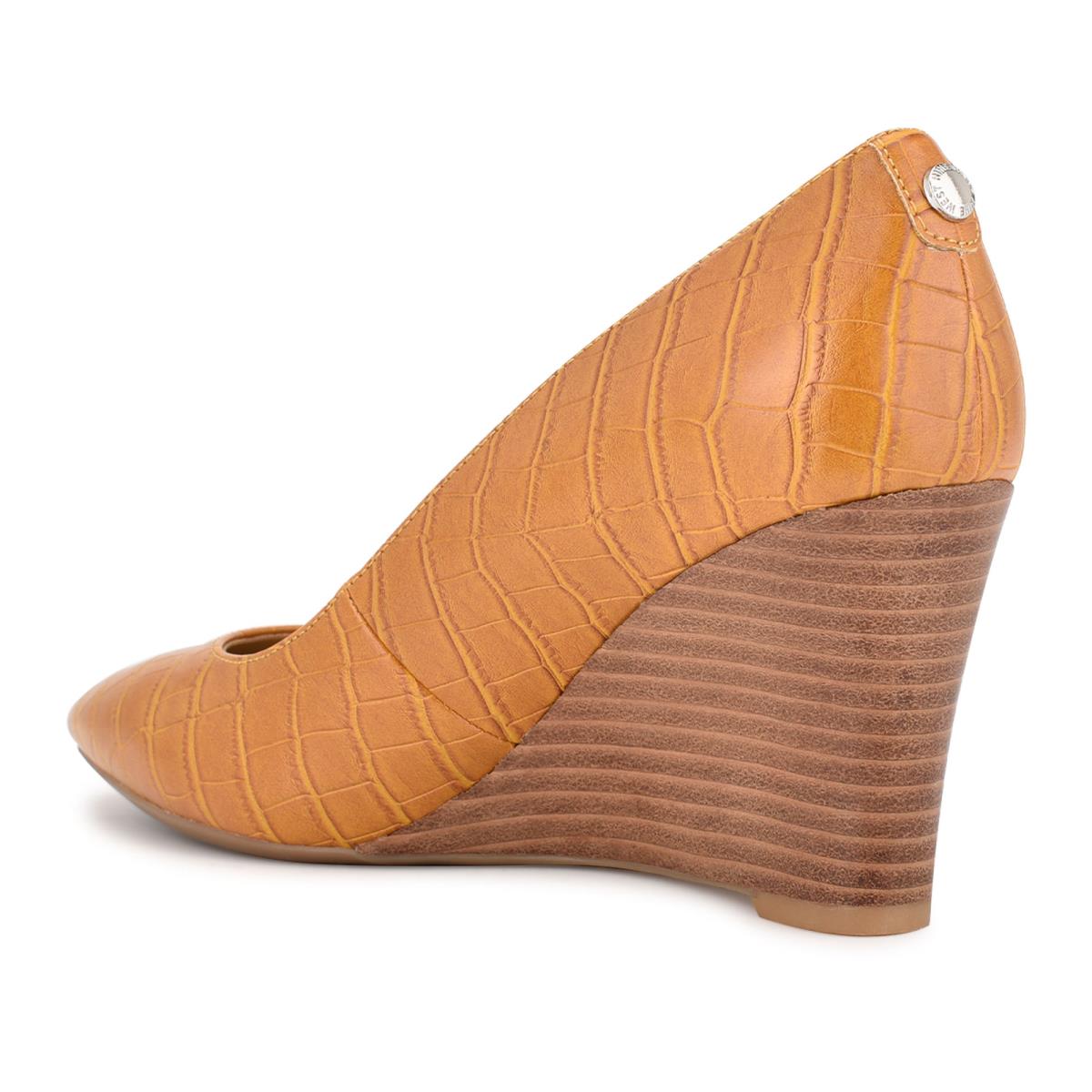 Women's Nine West Cal 9x9 Dress Wedges Mustard | BYQV27384