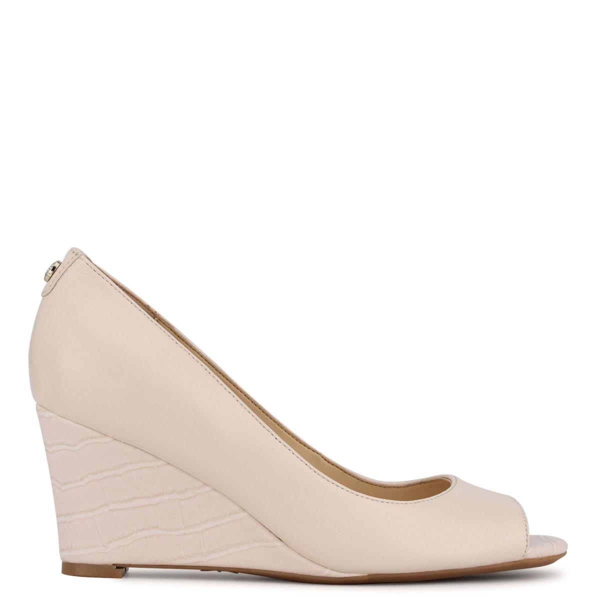 Women\'s Nine West Cape 9x9 Dress Wedges Cream | ETJO82176