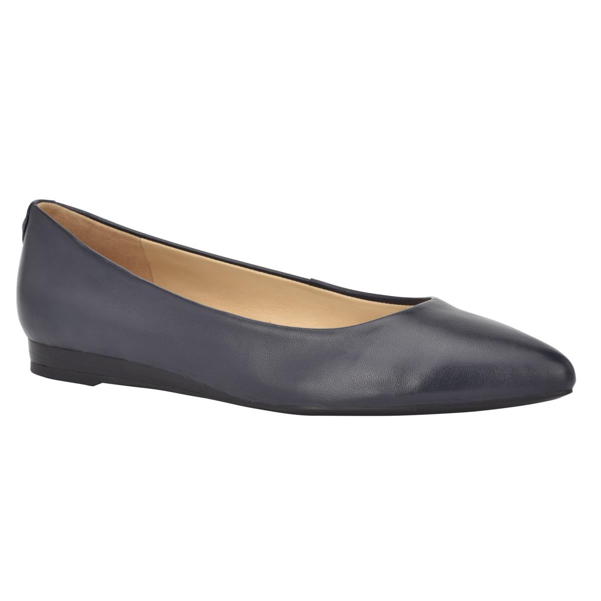 Women's Nine West Ferdi 9x9 Pointy Toe Flats Navy | AEYP37125