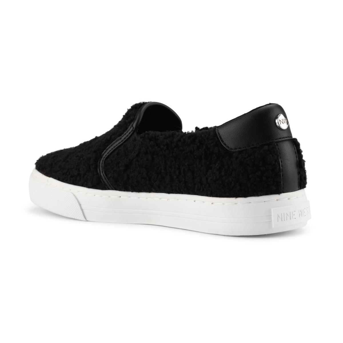 Women's Nine West Lala Slip On Sneakers Black | KDXE04513